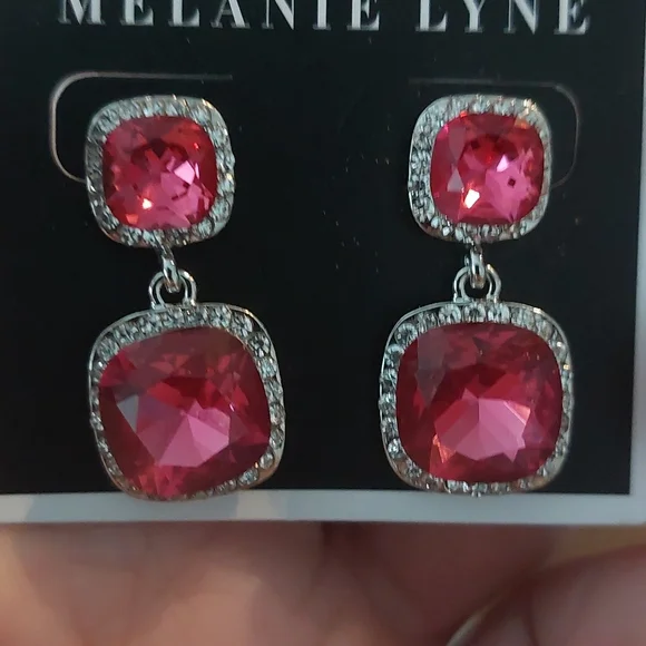 Ear Rings - Picture 3 of 3